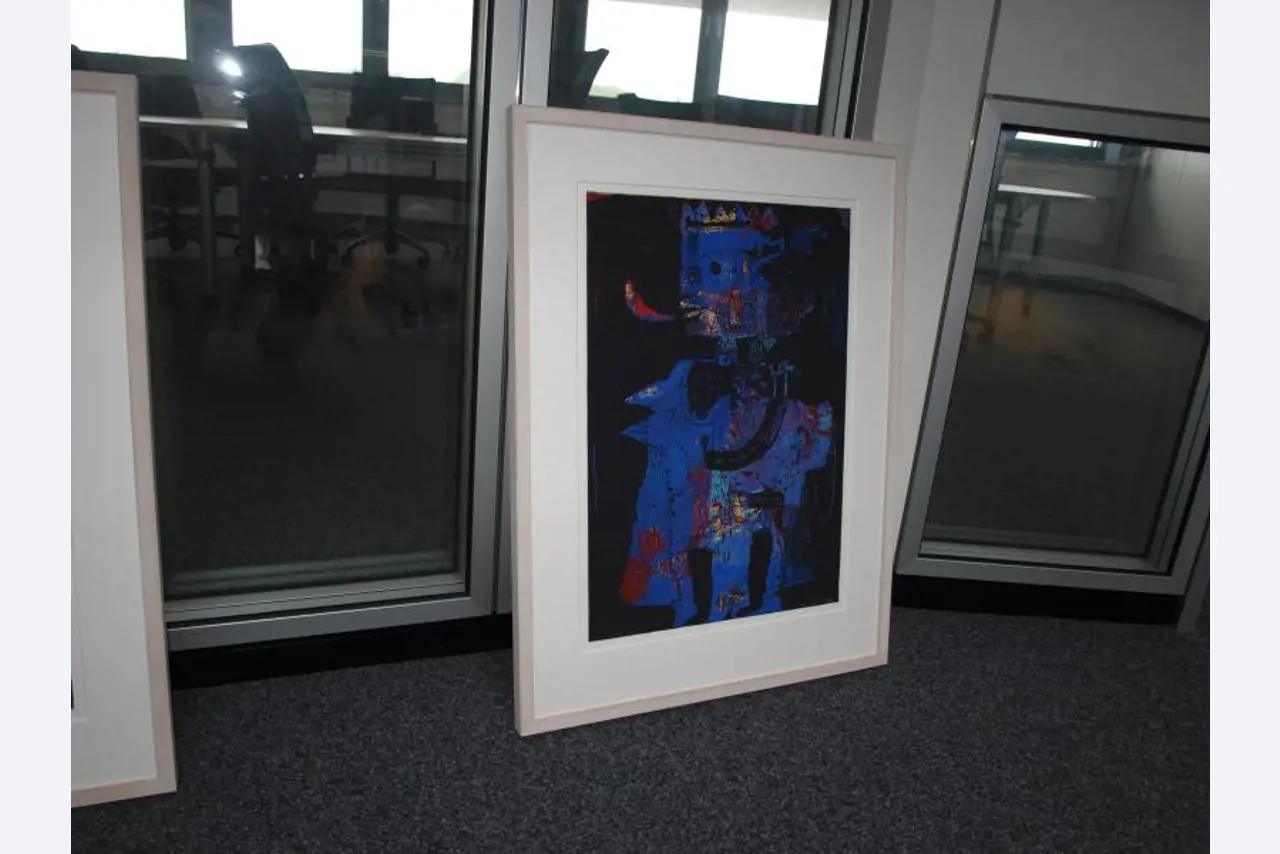 1 lot of paintings, prints and etching-1