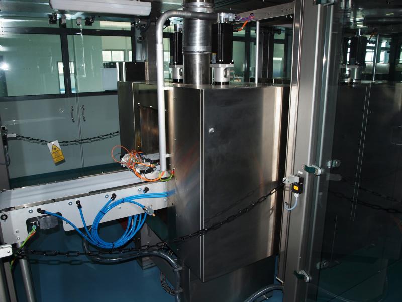 1 lot of paintings, prints and etching-2