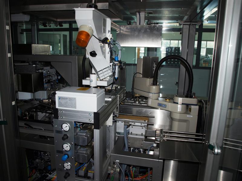 1 lot of paintings, prints and etching-6