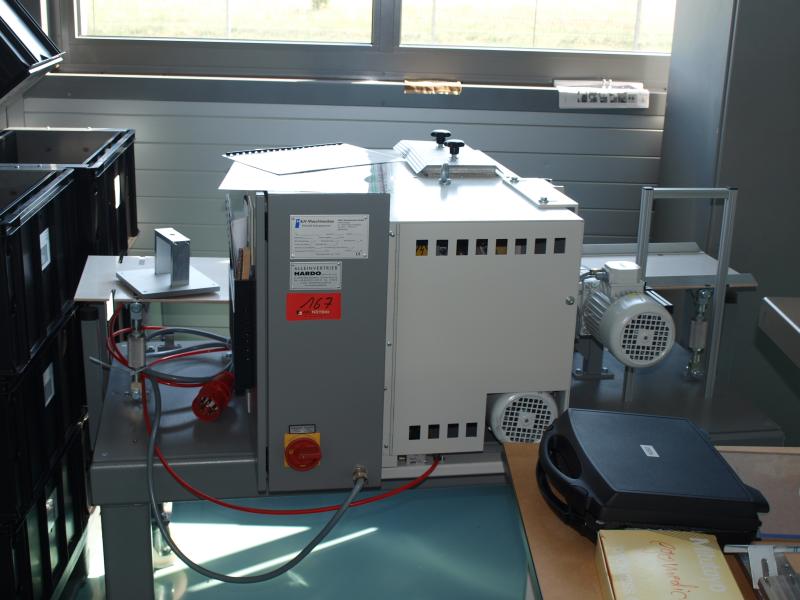 1 lot of paintings, prints and etching-1