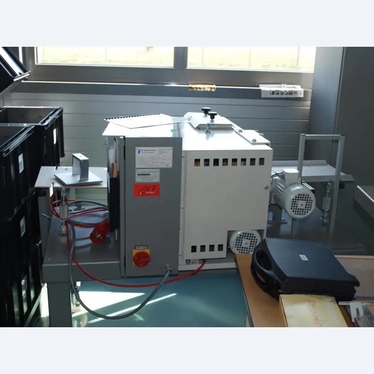 1 lot of paintings, prints and etching-1