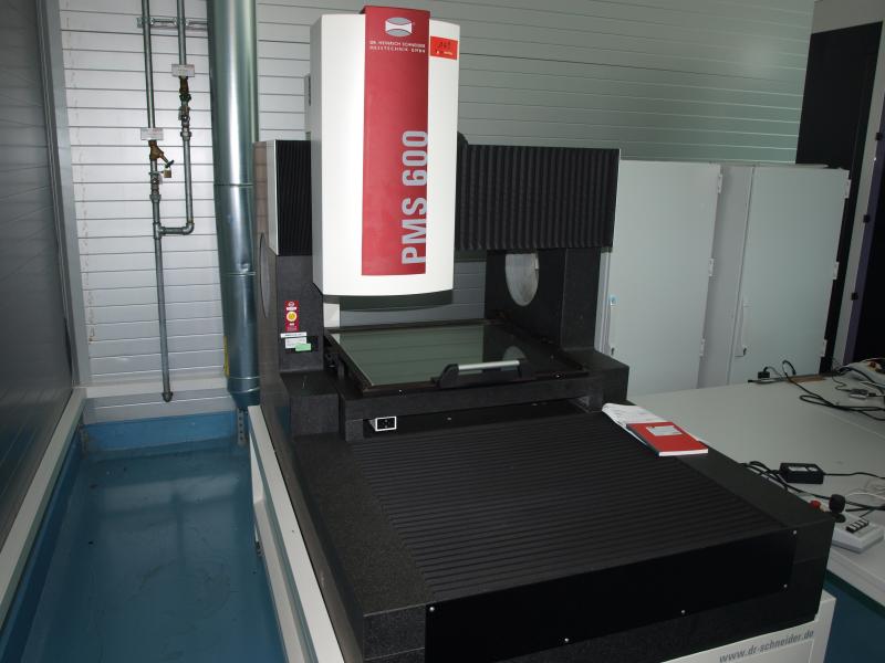 1 lot of paintings, prints and etching-2