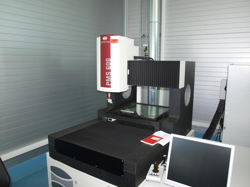 1 lot of paintings, prints and etching-1