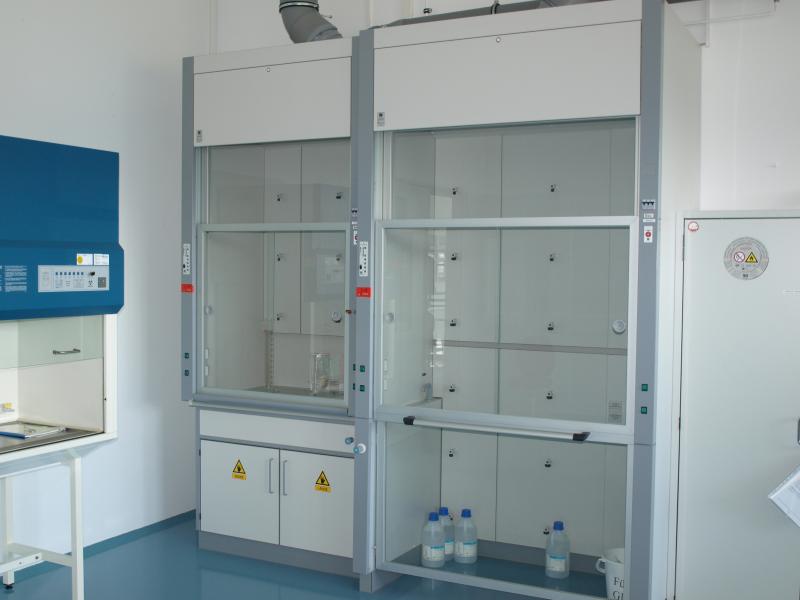 1 lot of paintings, prints and etching-1