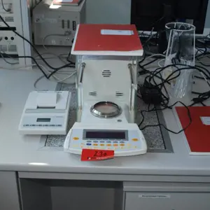 analysis scale Sartorius ME235S-OCE