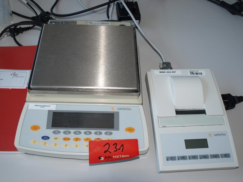 1 lot of paintings, prints and etching-1