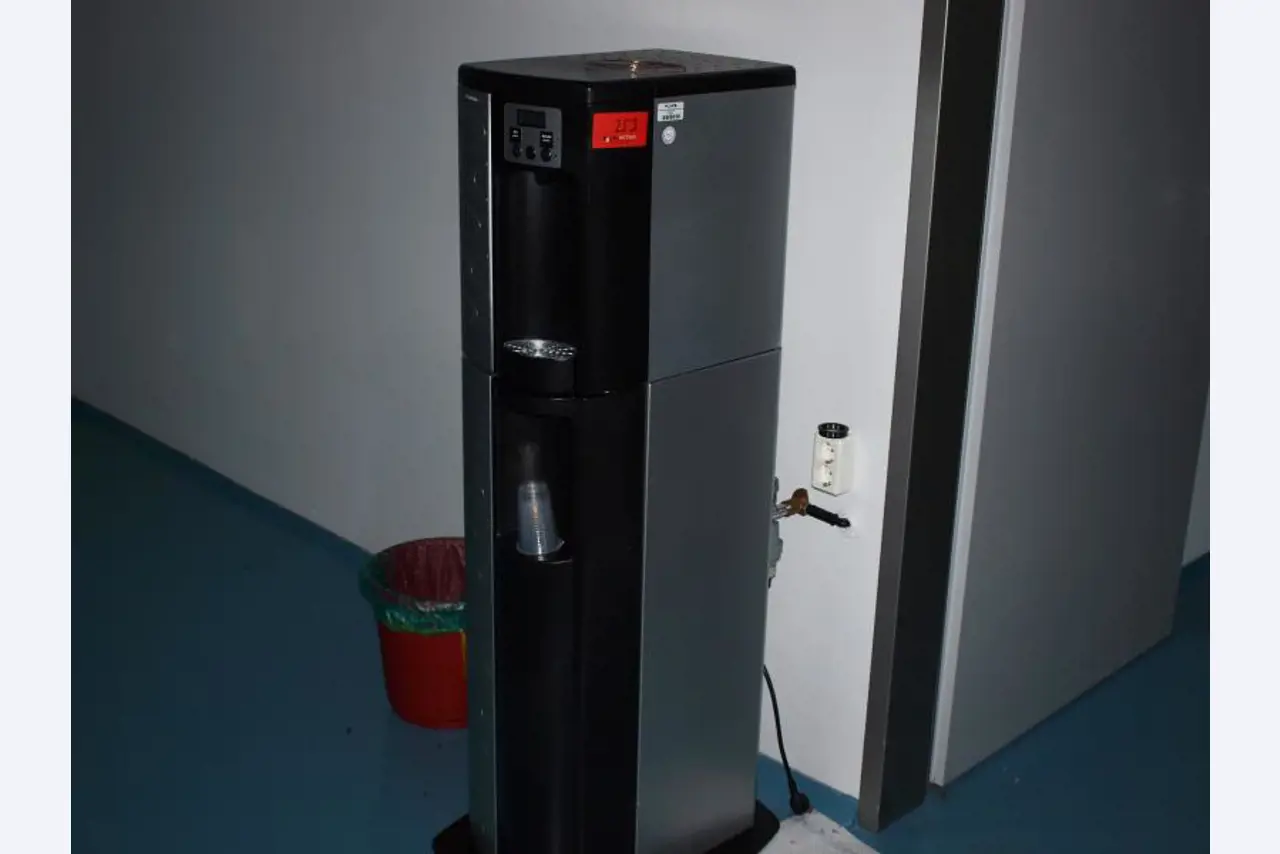 1 Posten Gemälde, Drucke und Radierung-1