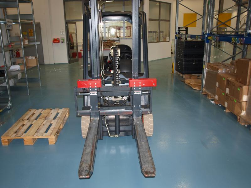 1 lot of paintings, prints and etching-3