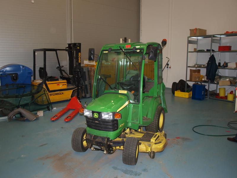 1 lot of paintings, prints and etching-1