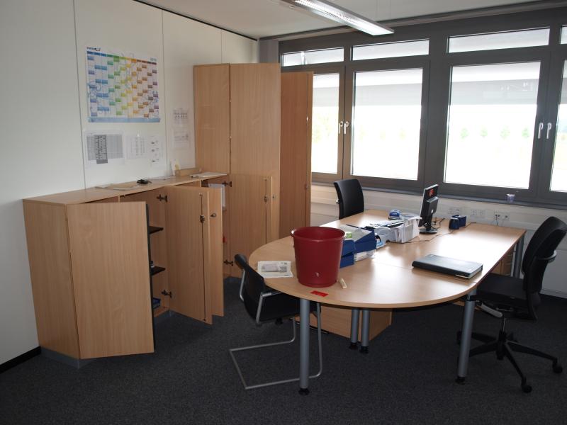 1 lot of paintings, prints and etching-2