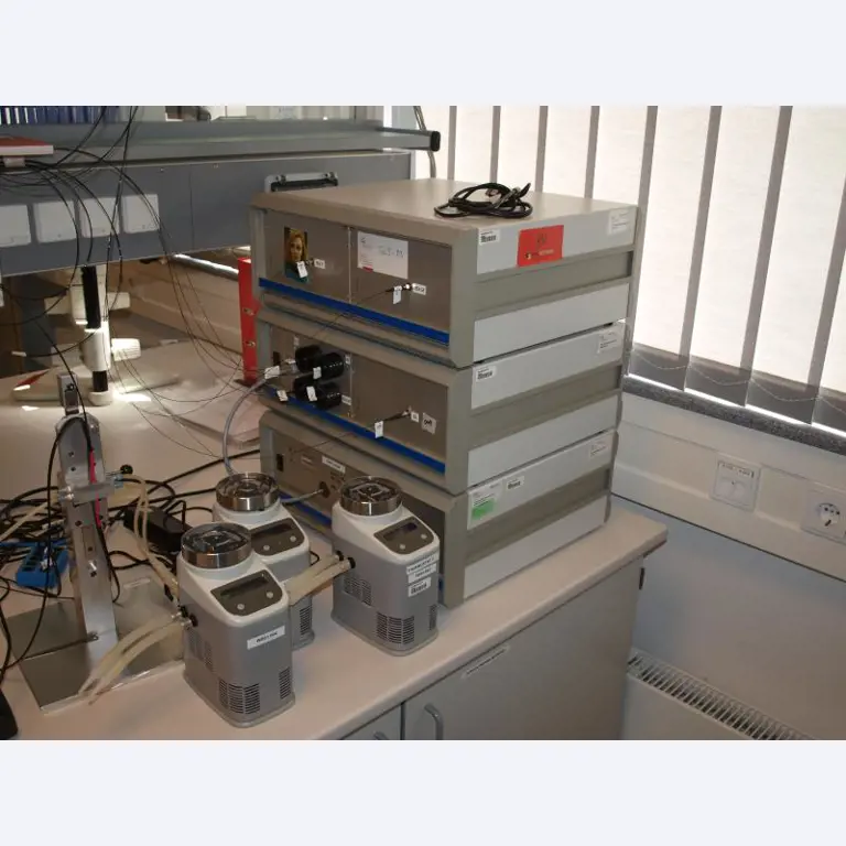 1 lot of paintings, prints and etching-1