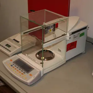 analysis scale Sartorius ME 235 S-OCE