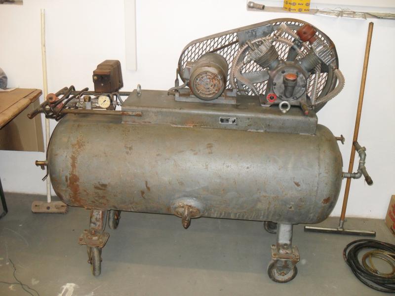 Voluntary online auction www.netbid.com<BR>factory canteen and canteen kitchen<BR>Eppendorf AG-8