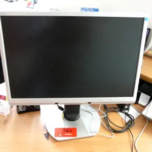 10 LCD-monitors Philips/Lenovo/Hans G./View Sonic