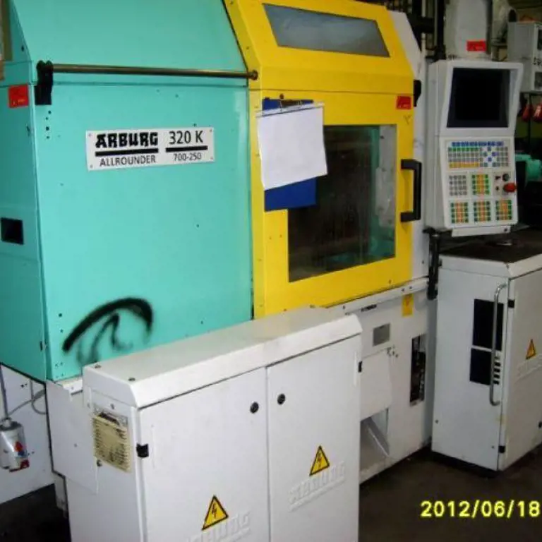 injection moulding machine Arburg Allrounder 320 K700-250