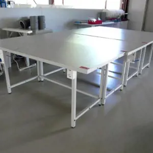 4 work benches