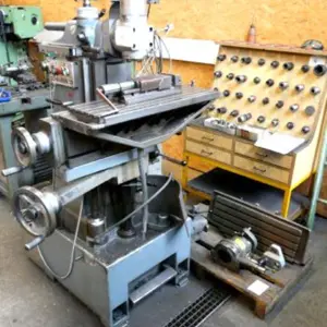 Universal-Fräsmaschine Schaublin 13