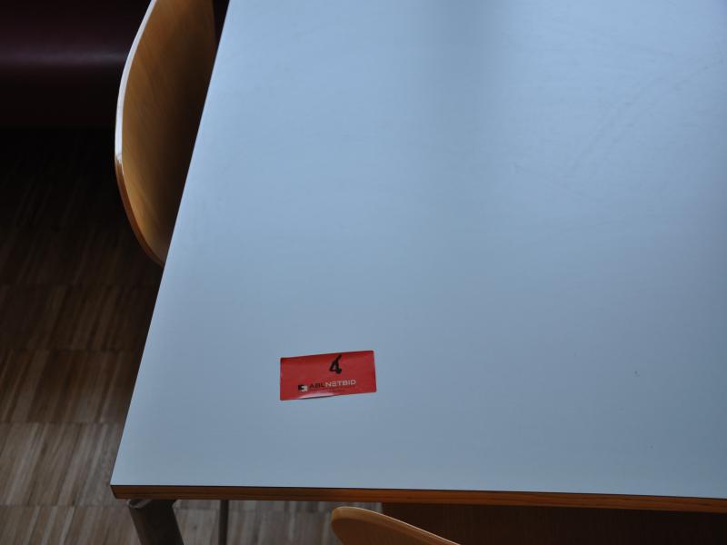 3 well-maintained emergency generators, A. van Kaick-14