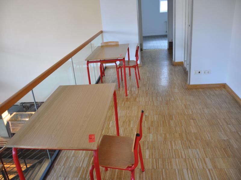 3 well-maintained emergency generators, A. van Kaick-16