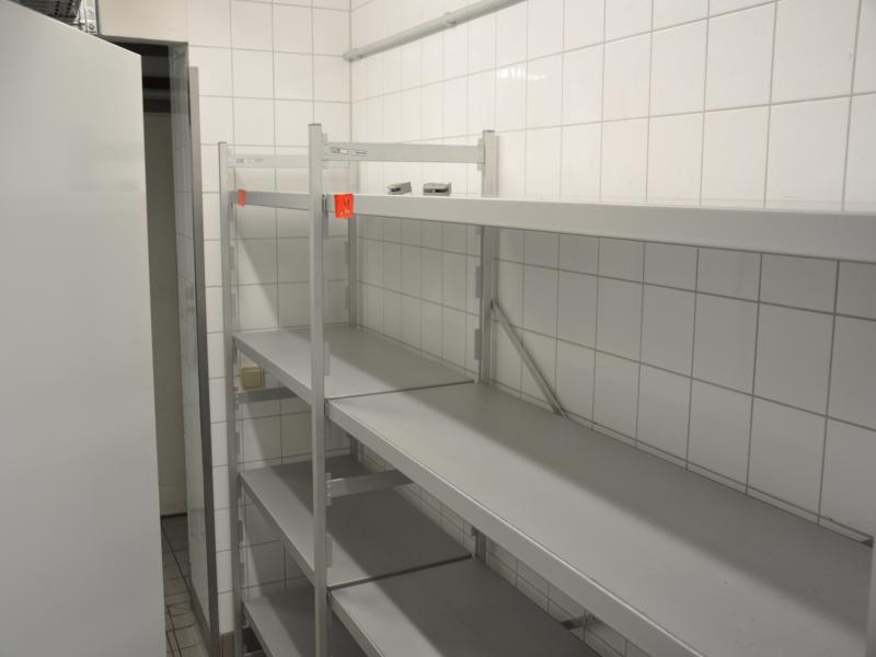 3 well-maintained emergency generators, A. van Kaick-36