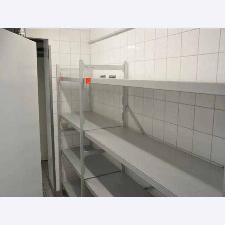 3 well-maintained emergency generators, A. van Kaick-36