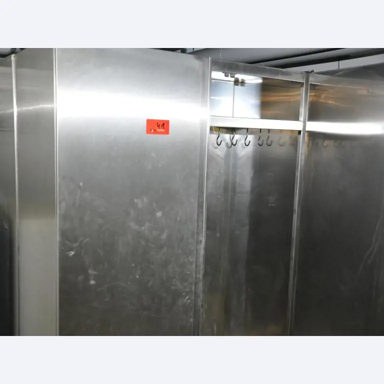 3 well-maintained emergency generators, A. van Kaick-40