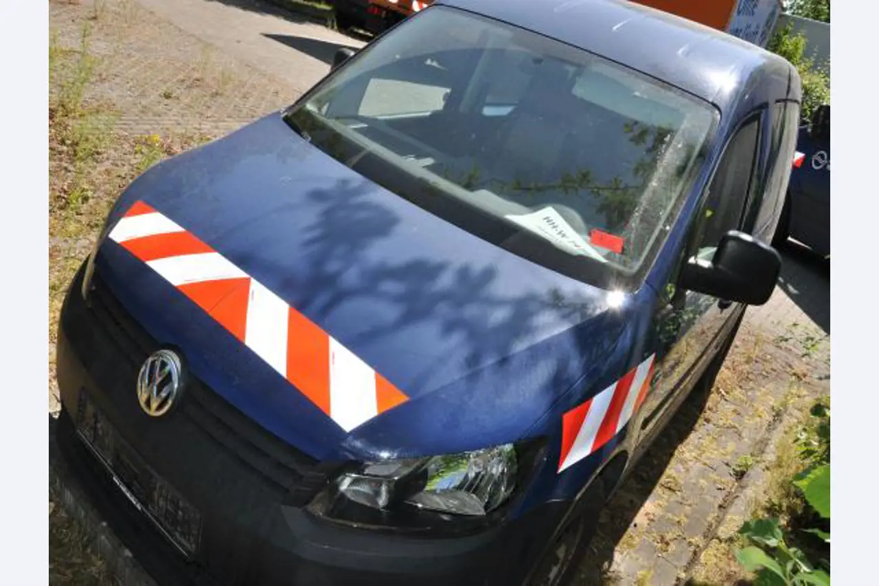 3 groupes électrogènes de secours bien entretenus, A. van Kaick-6