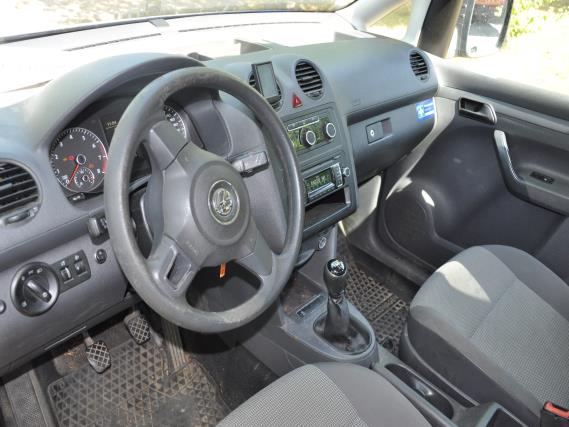 3 well-maintained emergency generators, A. van Kaick-8