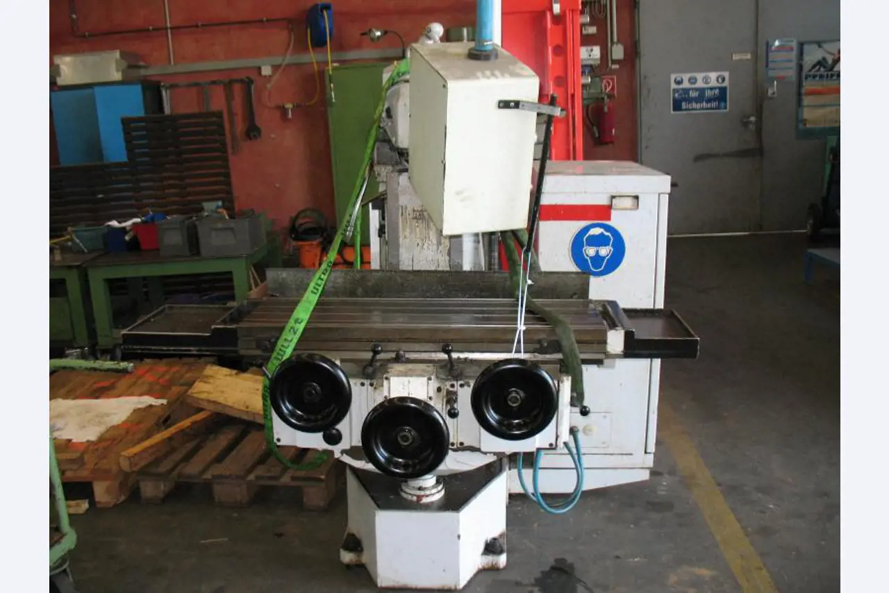 3 well-maintained emergency generators, A. van Kaick-2