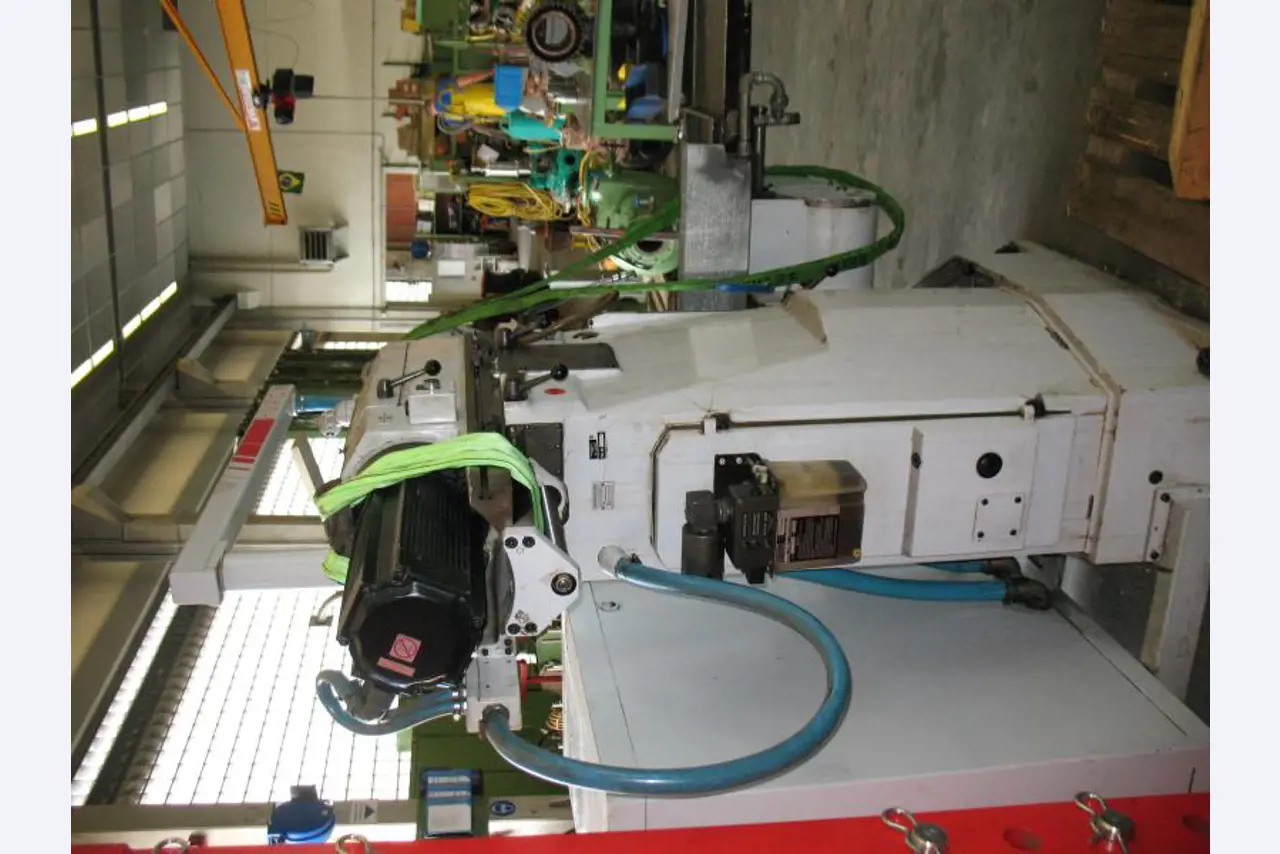 3 well-maintained emergency generators, A. van Kaick-3