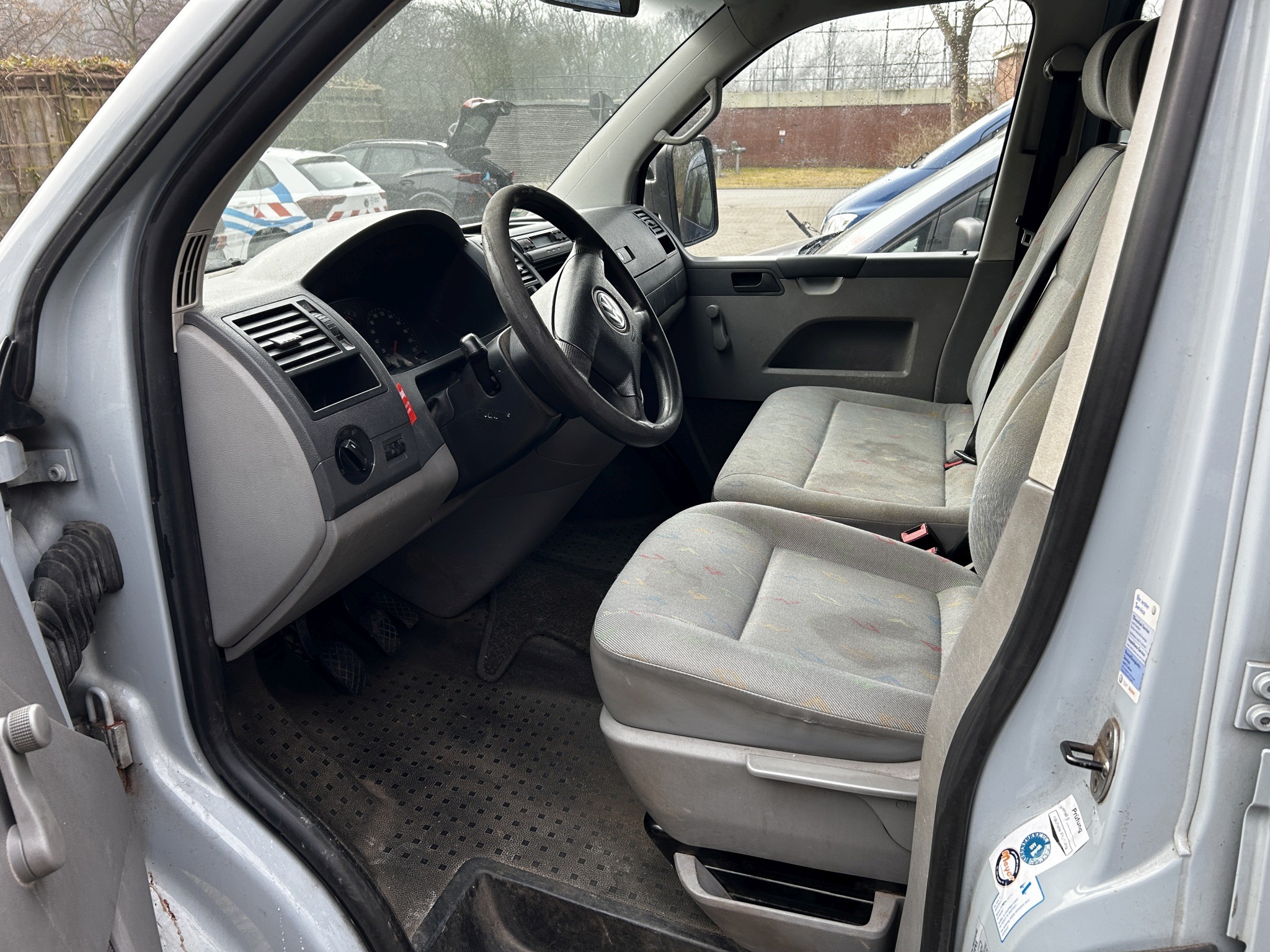 dobro vzdrževana vozila občinskih, komunalnih in drugih javnih organov-11