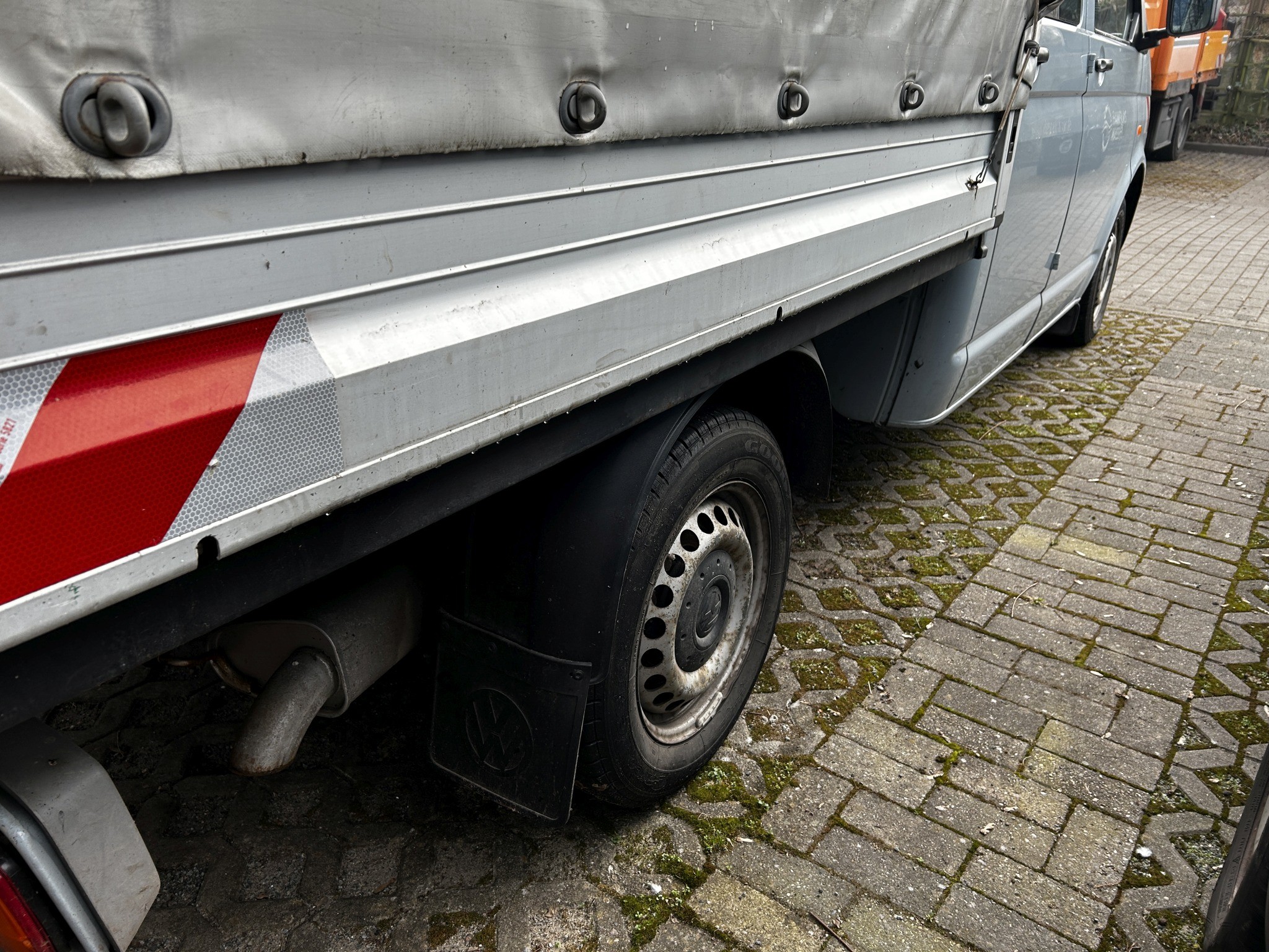 dobro vzdrževana vozila občinskih, komunalnih in drugih javnih organov-8