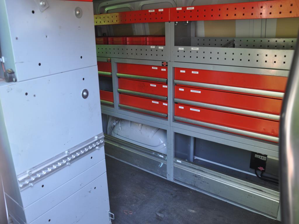 Hochwertiges Laborequipment der städtischen Wasserversorgung-8