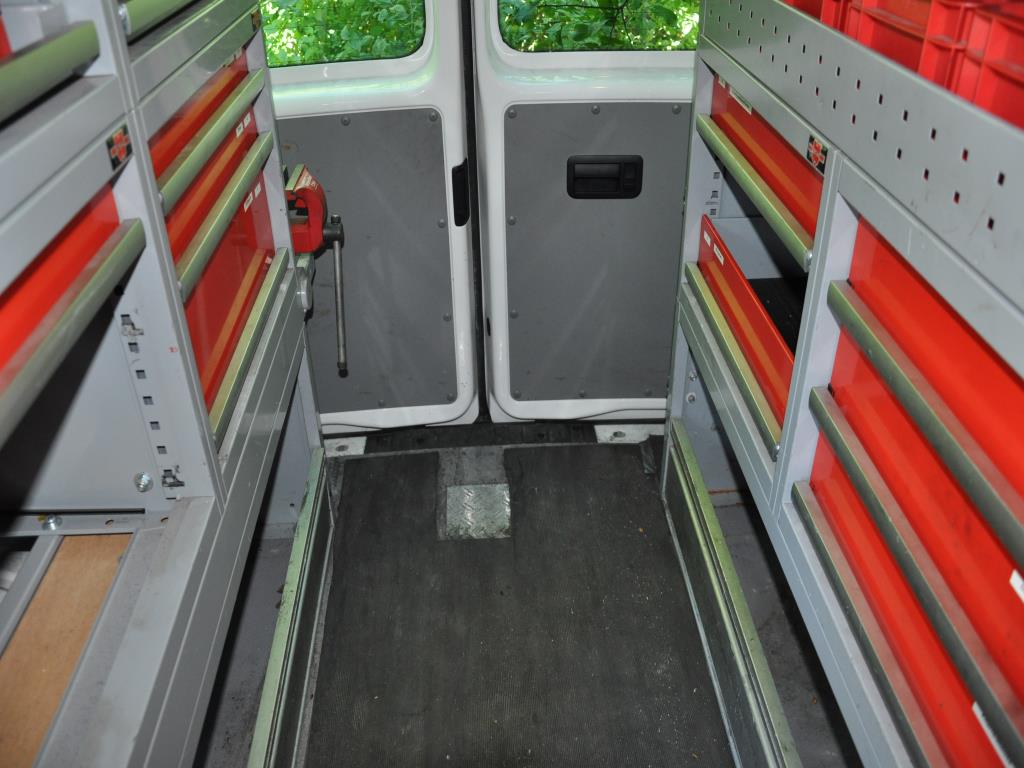 Hochwertiges Laborequipment der städtischen Wasserversorgung-9