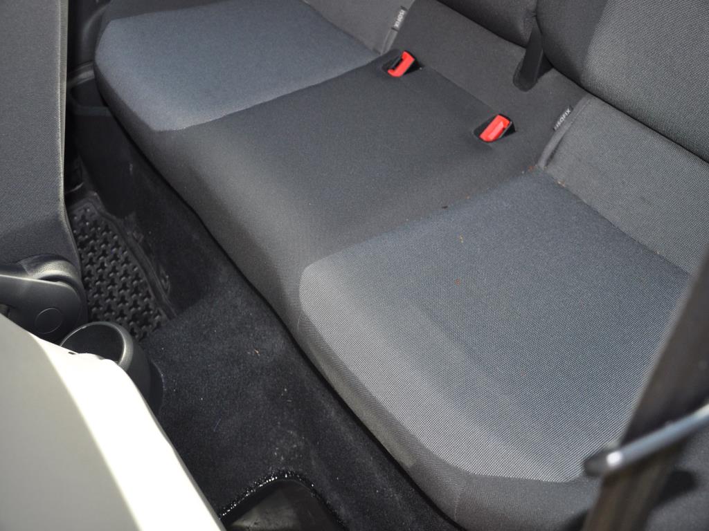 Hochwertiges Laborequipment der städtischen Wasserversorgung-8