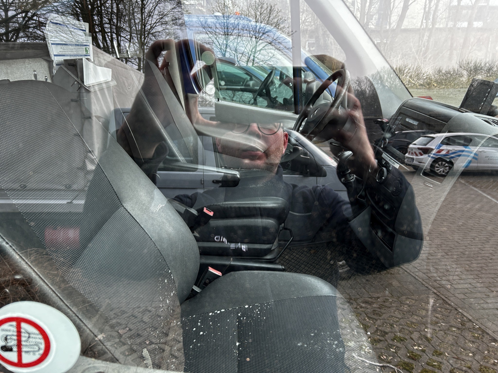 Gepflegtes Laborequipment aus Behördenbestand
-13