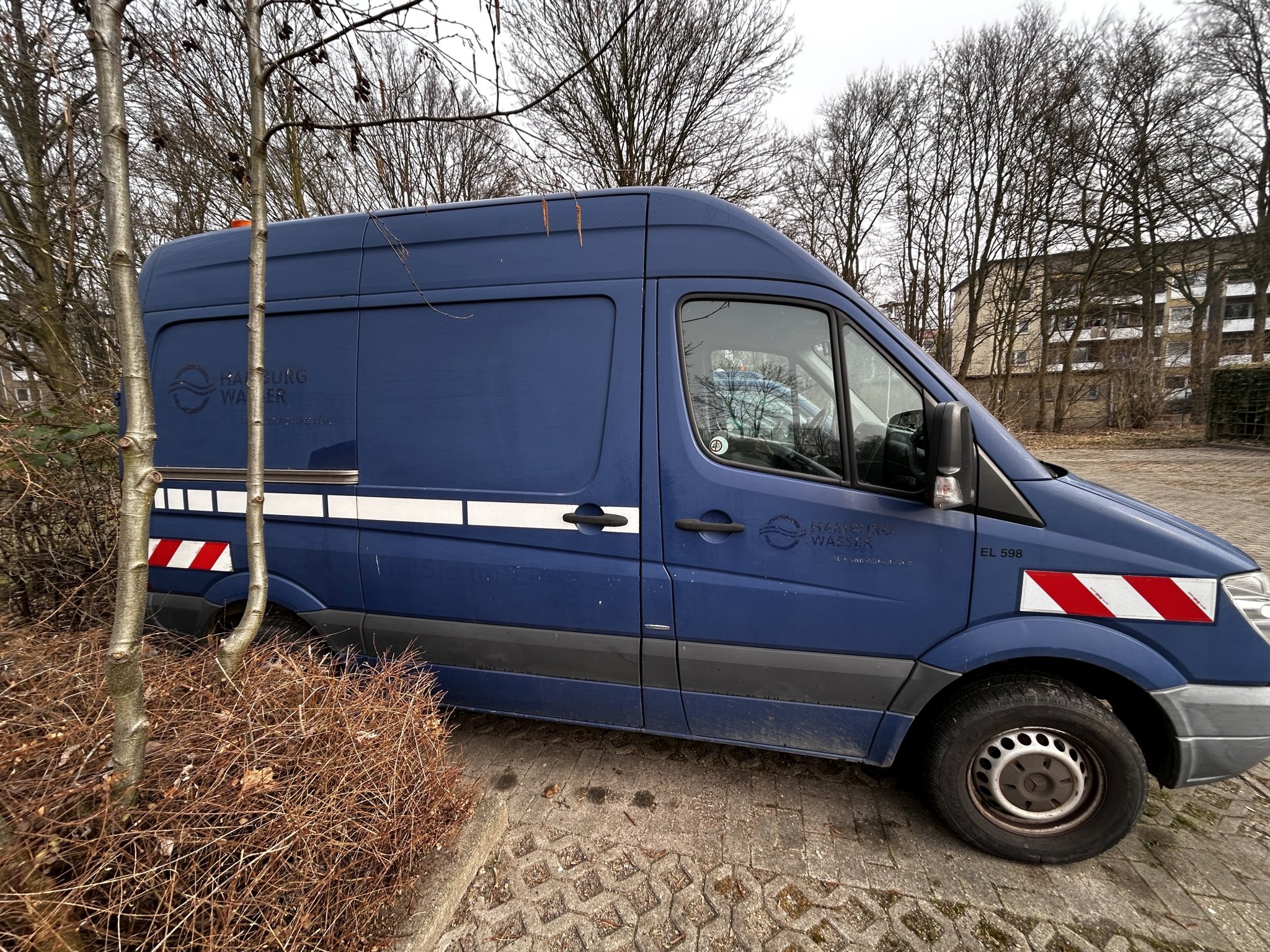 Gepflegtes Laborequipment aus Behördenbestand
-5