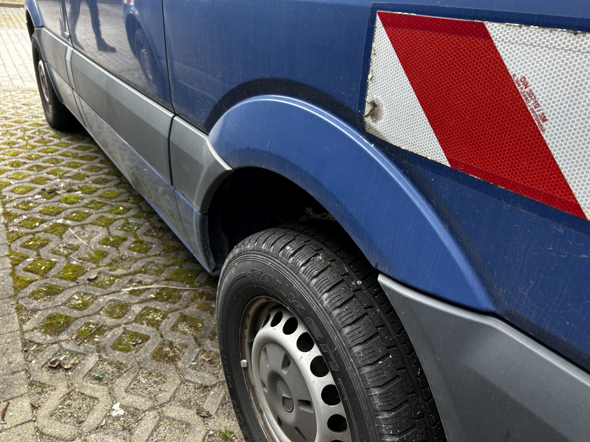 Gepflegtes Laborequipment aus Behördenbestand
-7