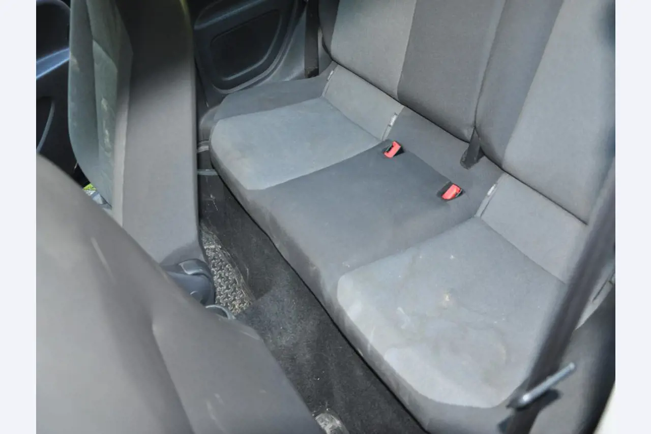 Hochwertiges Laborequipment der städtischen Wasserversorgung-7