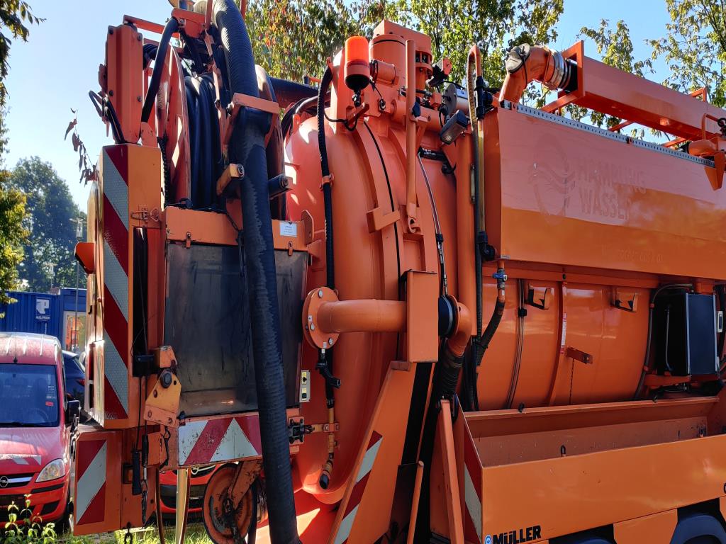 Hochwertiges Laborequipment der städtischen Wasserversorgung-12