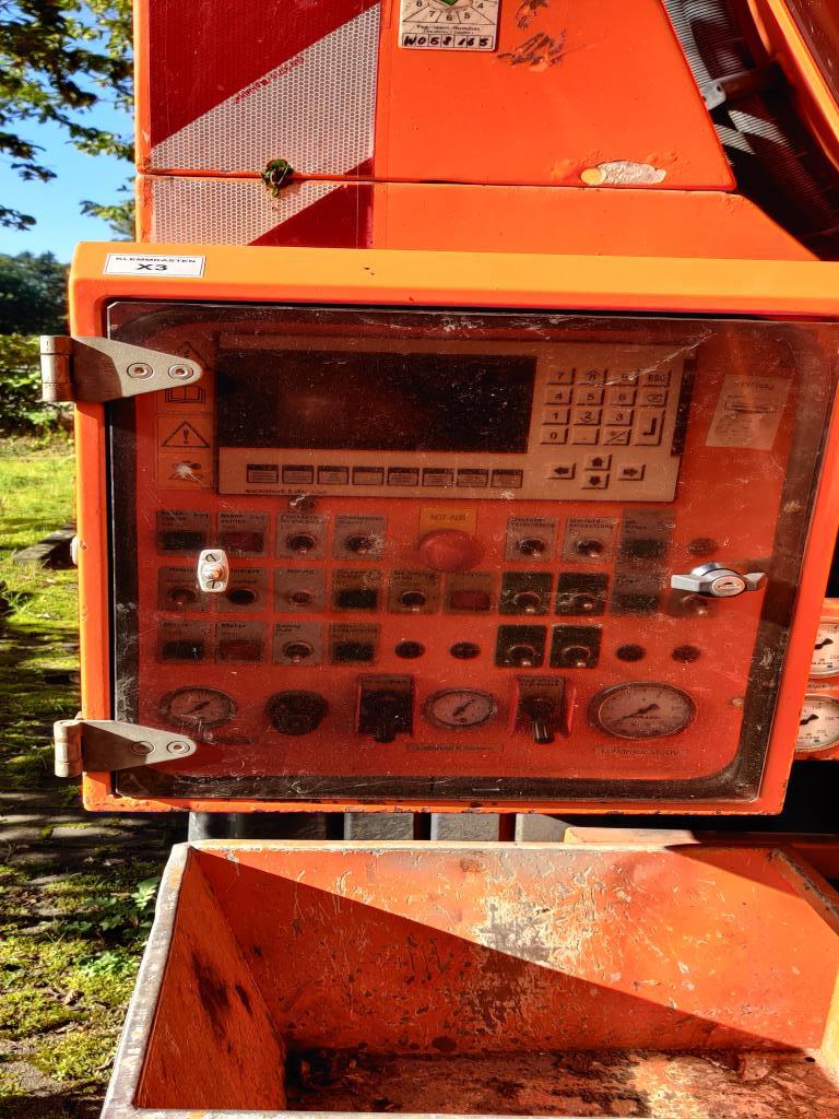 Hochwertiges Laborequipment der städtischen Wasserversorgung-15