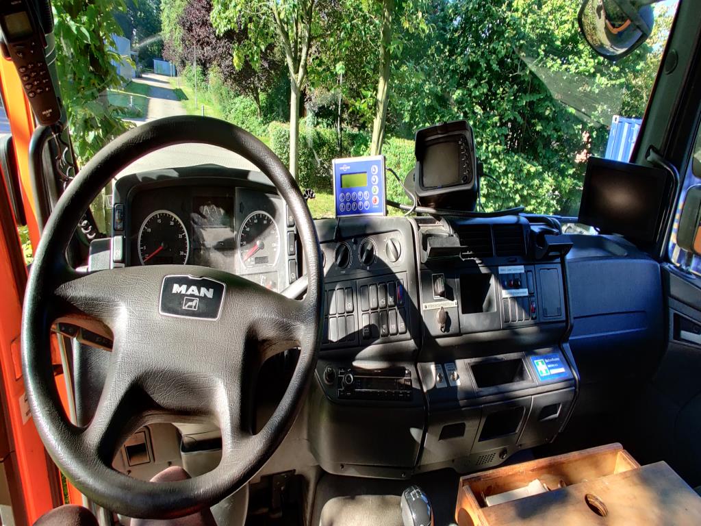 Hochwertiges Laborequipment der städtischen Wasserversorgung-22