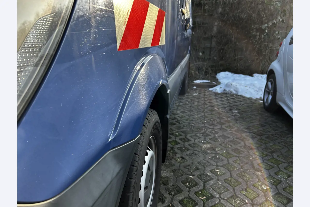 Various municipal vehicles, workshop vehicles and cars-10