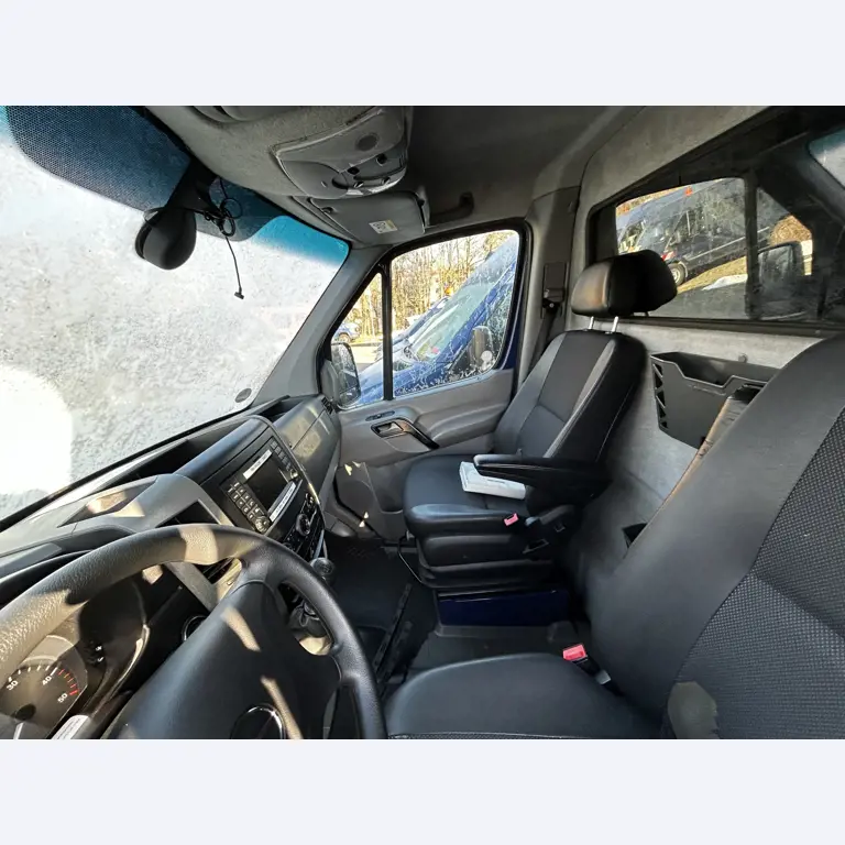 Various municipal vehicles, workshop vehicles and cars-13