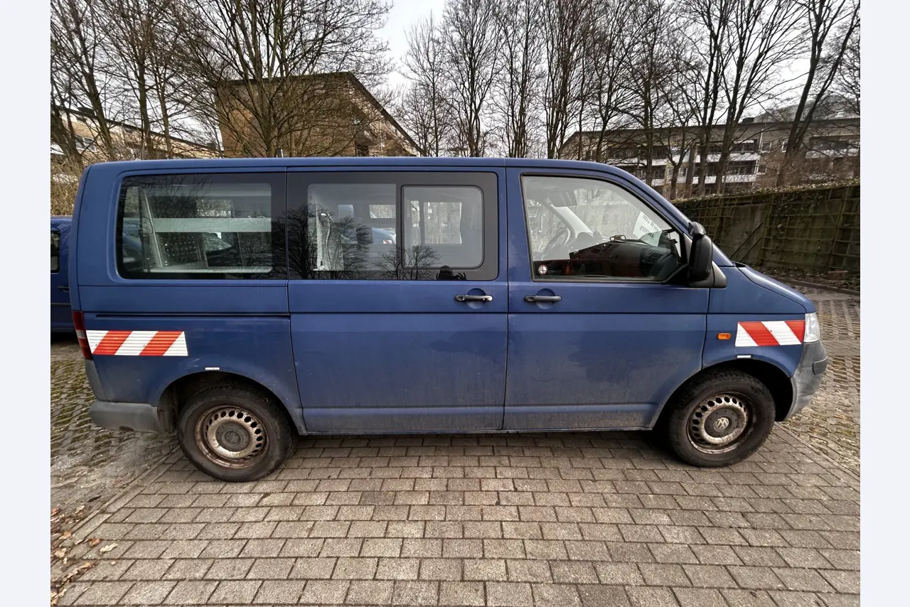 2 no longer used suction and flushing vehicles-5