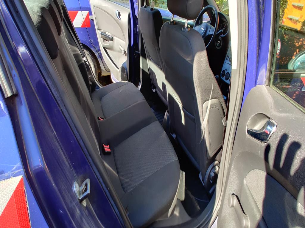 Hochwertiges Laborequipment der städtischen Wasserversorgung-15