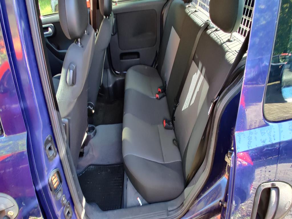 Hochwertiges Laborequipment der städtischen Wasserversorgung-13