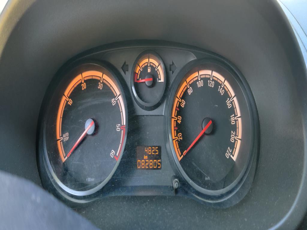 Hochwertiges Laborequipment der städtischen Wasserversorgung-13