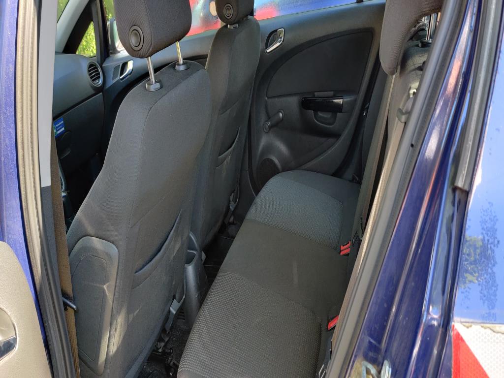 Hochwertiges Laborequipment der städtischen Wasserversorgung-15