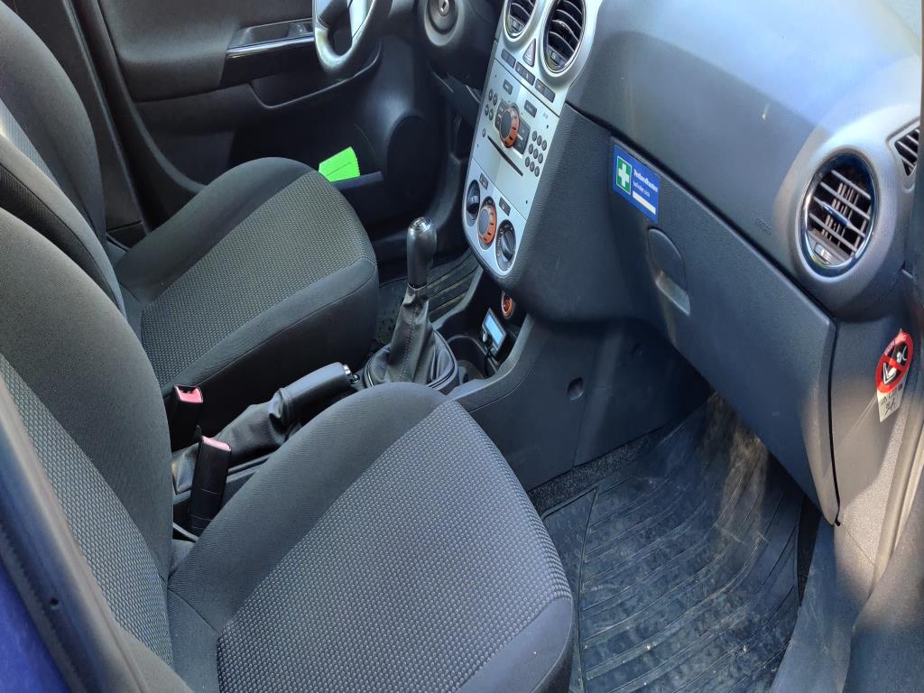 Hochwertiges Laborequipment der städtischen Wasserversorgung-17